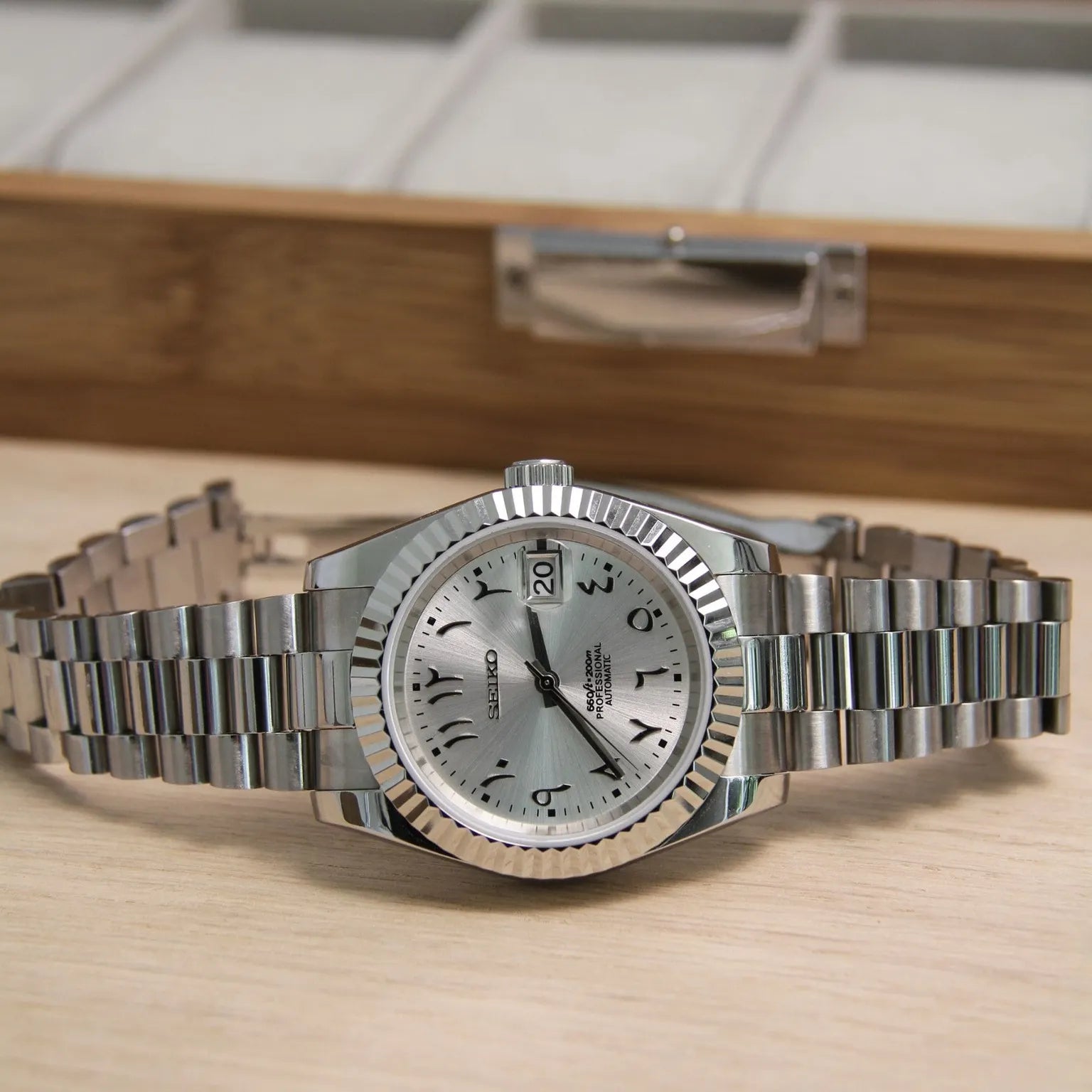 Seiko Mod Datejust Silver Arabic mit poliertem Jubilé-Edelstahlarmband und nh35 automatik Uhrwerk