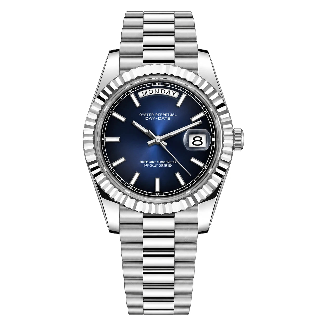 Frontalaufnahme der Seiko Mod Day-Date Royal Blue mit geriffelter Lünette und Datumslupe